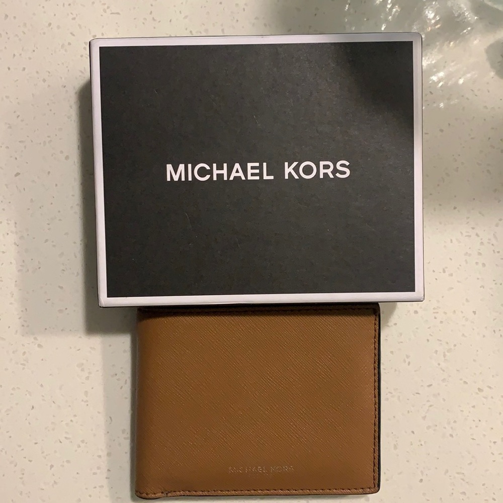 Michael Kors Leather Billfold (Wallet)